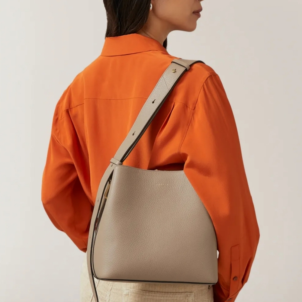 NWOT Radley London Dukes Place Medium Crossbody Bag L 11" x H 9" x D 4"